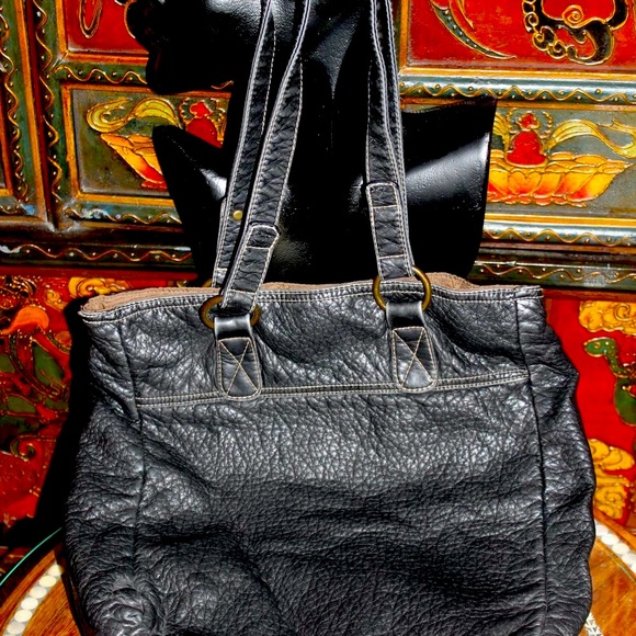 Sparrow True Black Crossbody Bag - Picture 7 of 10